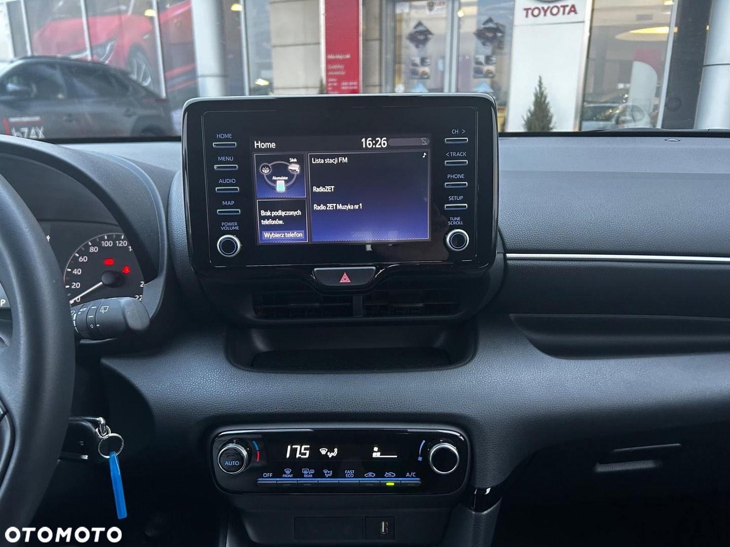 Toyota Yaris Hybrid 1.5 Comfort - 12