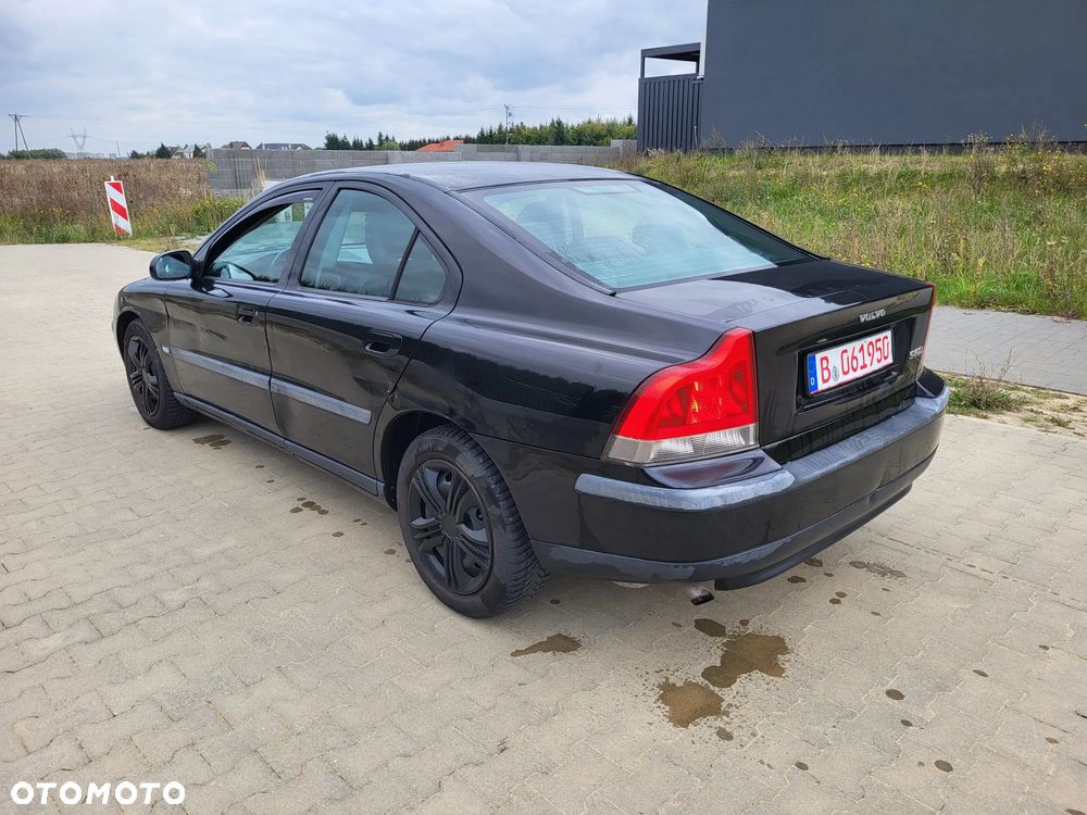 Volvo S60 2.4 Momentum - 3