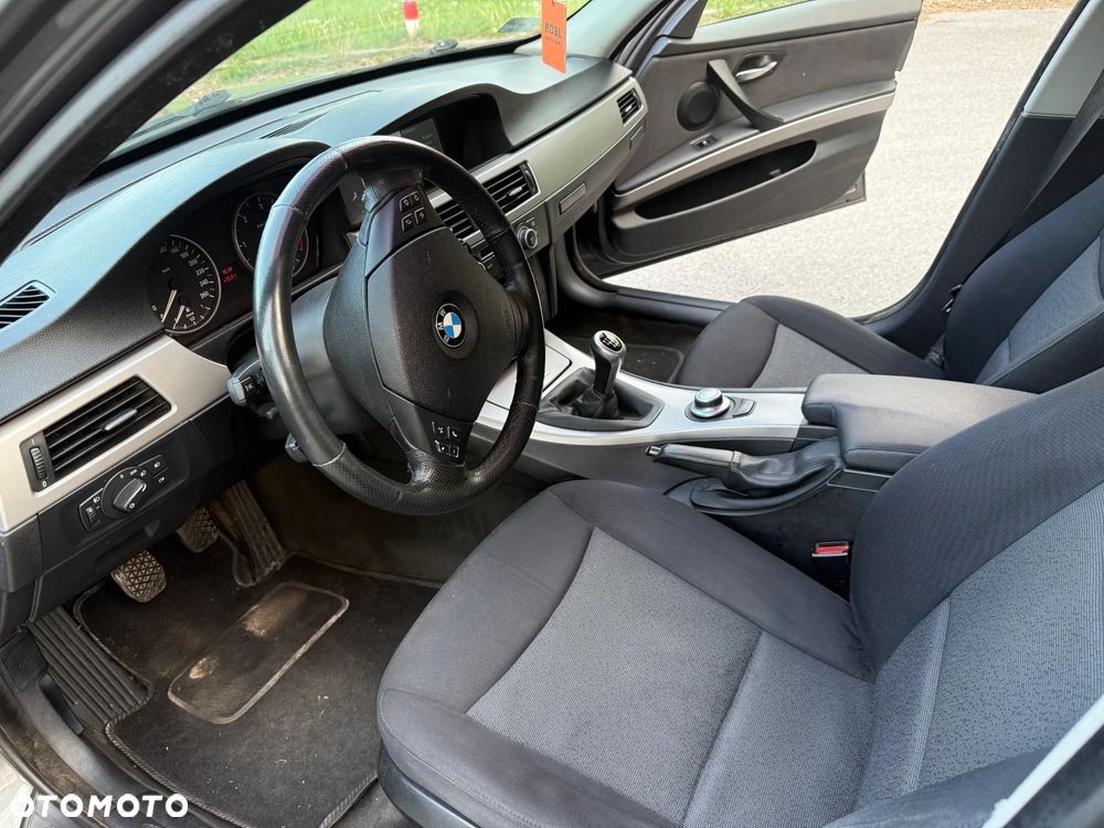 BMW Seria 3 320d - 11