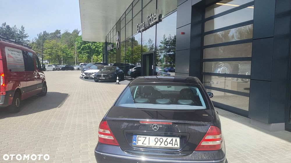 Mercedes-Benz Klasa C 180 T Kompressor Avantgarde - 12