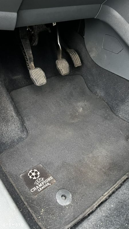Ford Grand C-MAX - 29