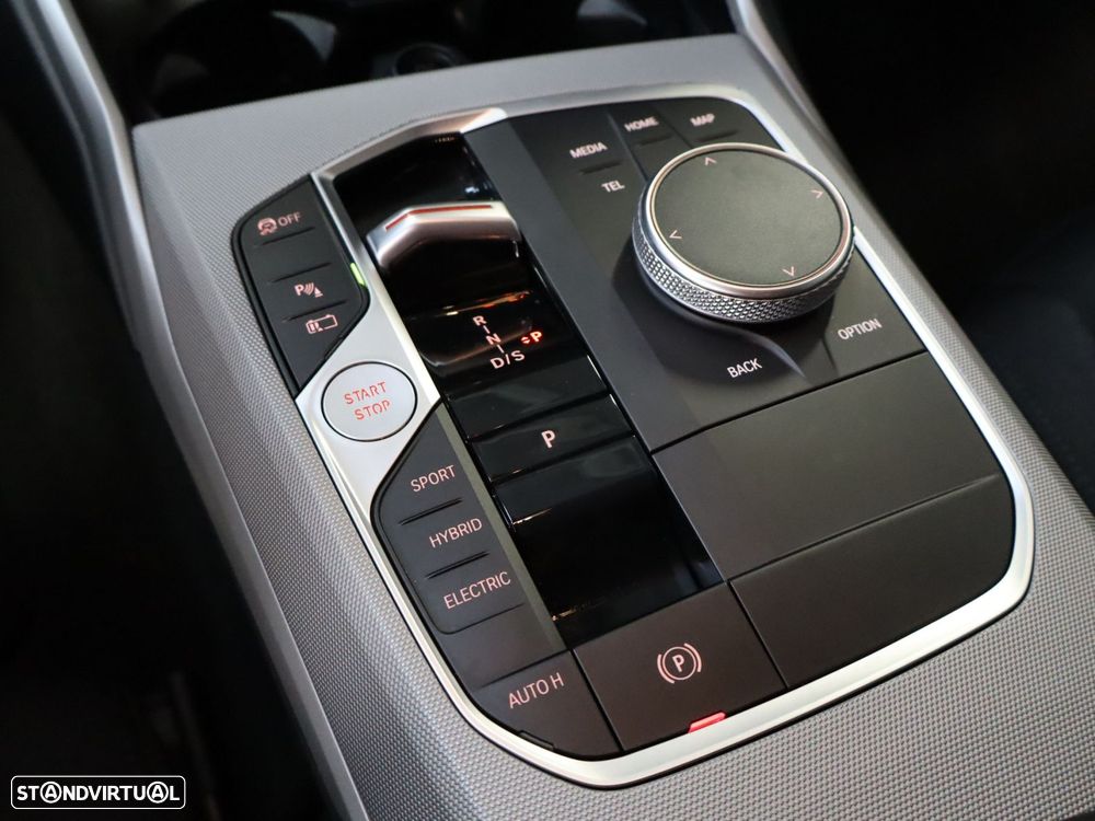 BMW 330 e Corporate Edition Auto - 24