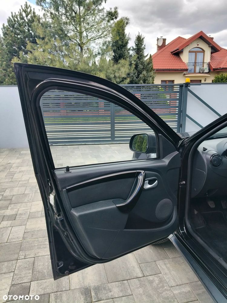 Dacia Duster 1.6 - 11