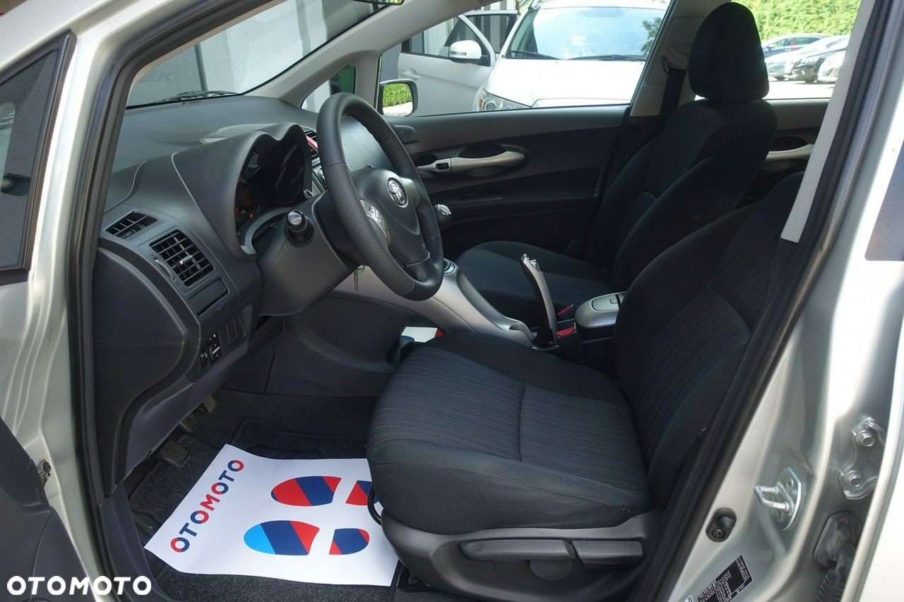 Toyota Auris 1.4 D-4D Premium - 7