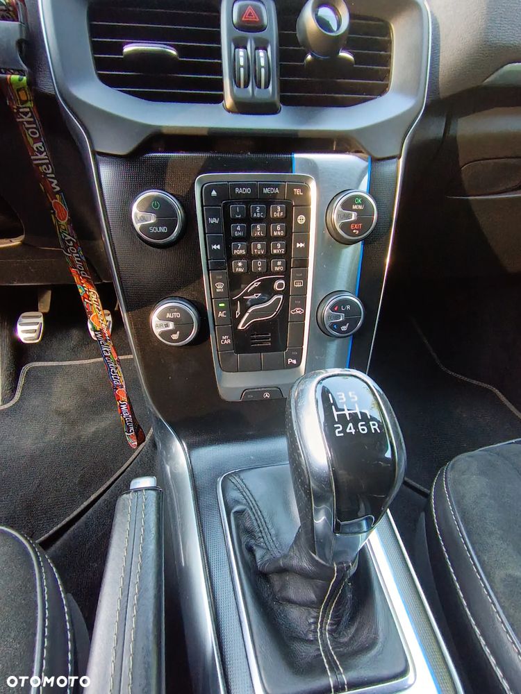 Volvo V40 D2 RDesign - 21