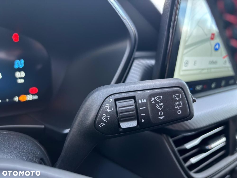Ford Kuga - 25