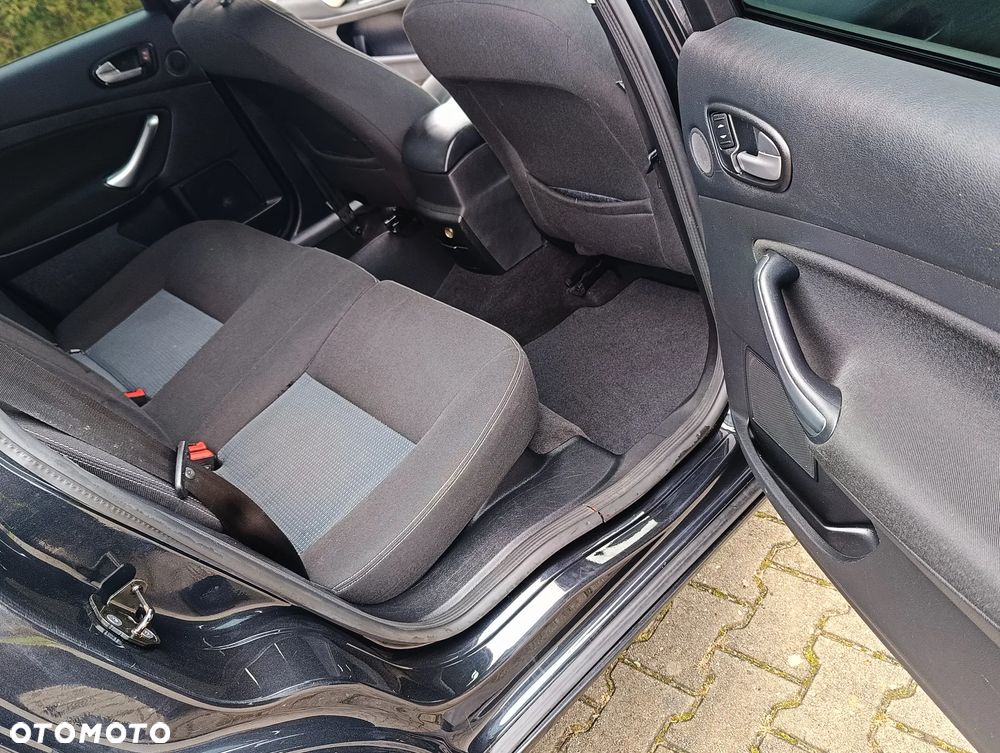 Ford Mondeo 2.0 TDCi Black Magic - 16
