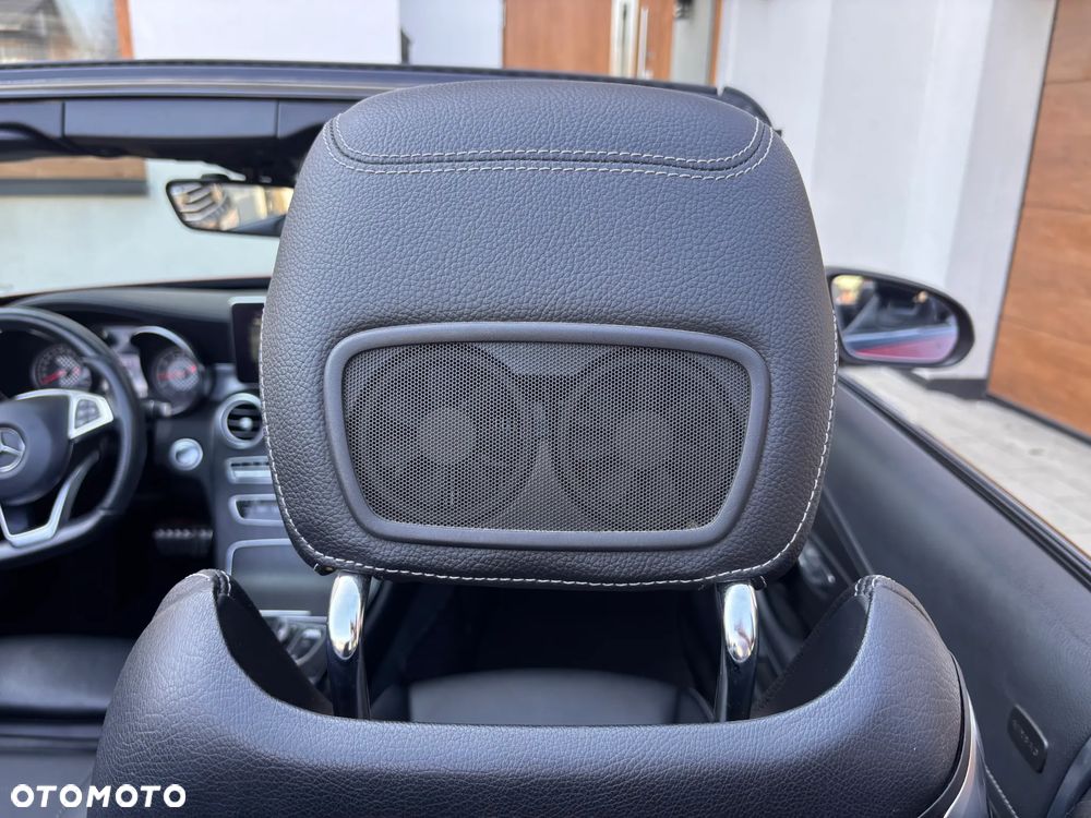 Mercedes-Benz Klasa C 300 9G-TRONIC - 10