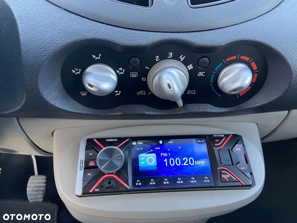 Renault Twingo 1.5 dCi Authentique - 23