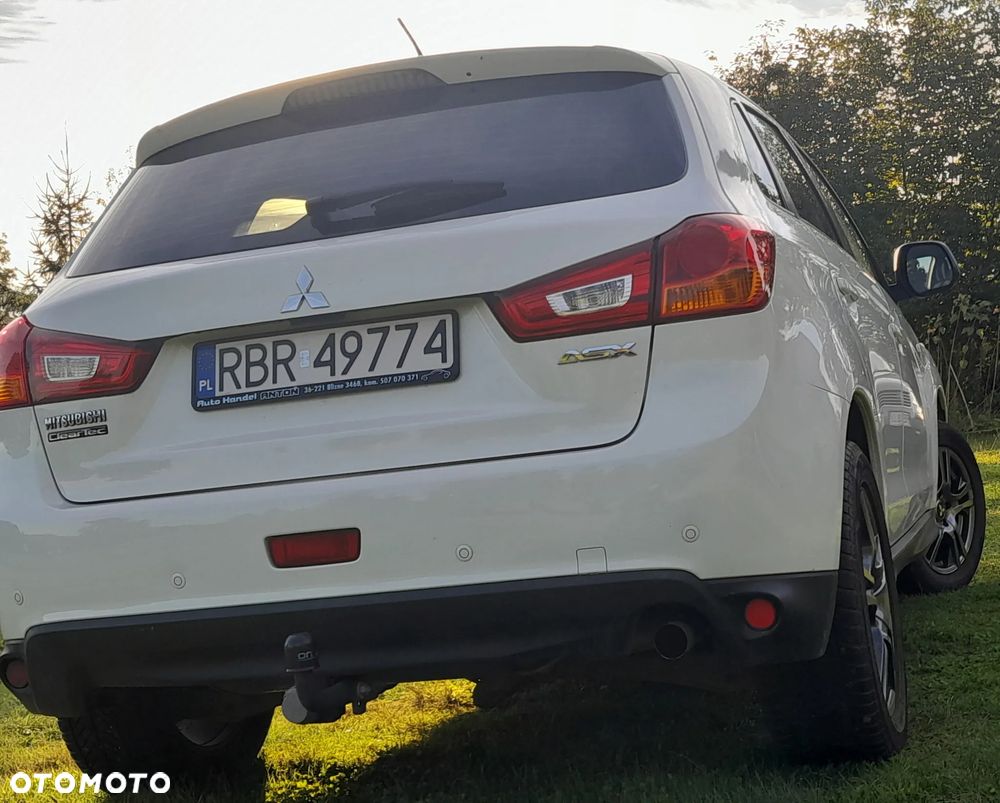 Mitsubishi ASX - 5