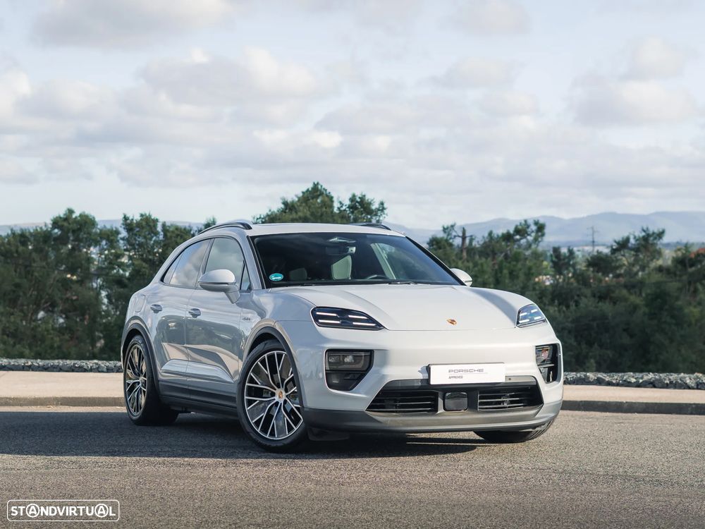 Porsche Macan Electric - 9