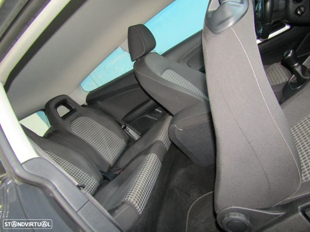 VW Scirocco 2.0 TDI Sport - 15
