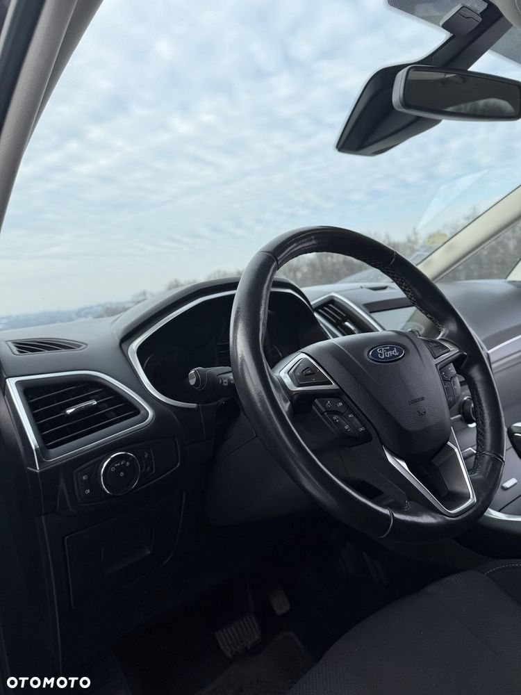 Ford S-Max 2.0 TDCi Titanium PowerShift - 8