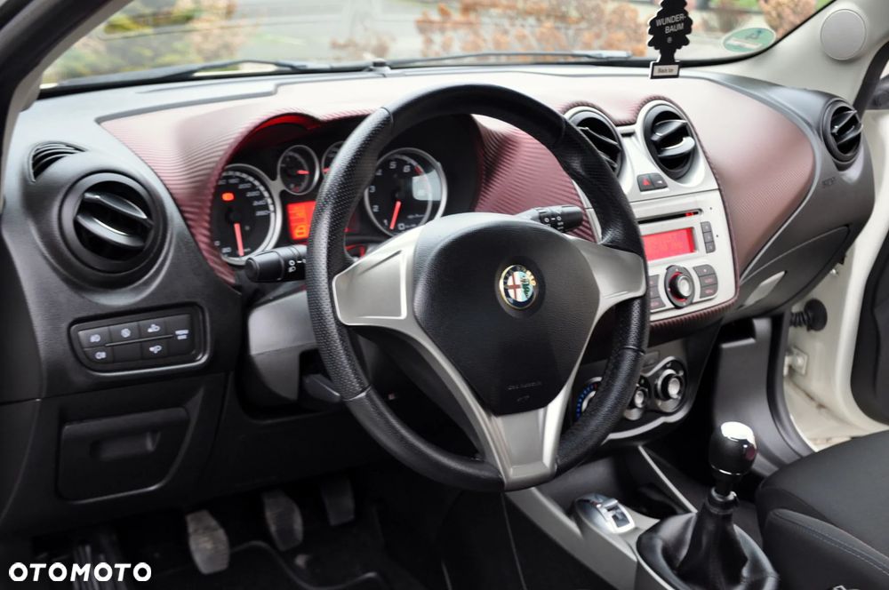 Alfa Romeo Mito - 24