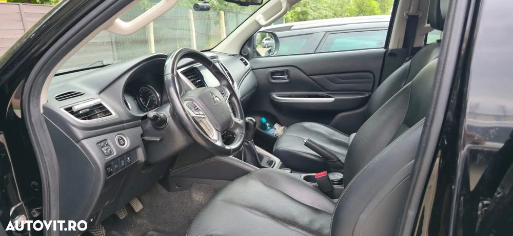 Mitsubishi L200 Double Cab 2.2 DI-D M/T Instyle - 9