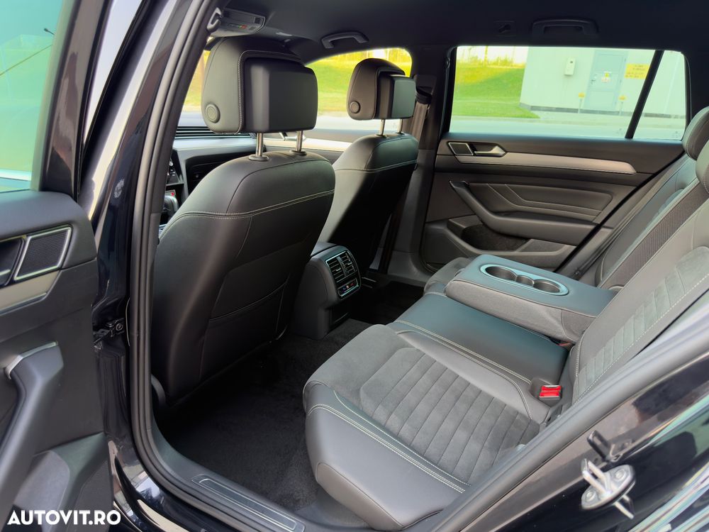 Volkswagen Passat 2.0 TDI SCR DSG Elegance - 24
