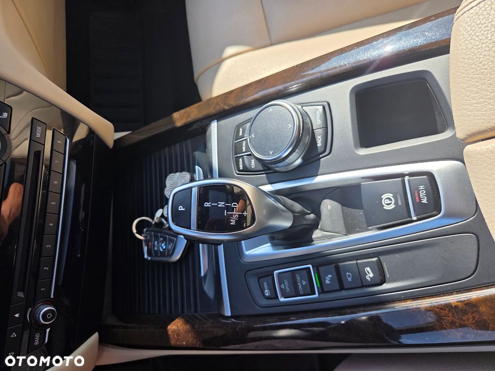 BMW X5 3.5i xDrive - 16
