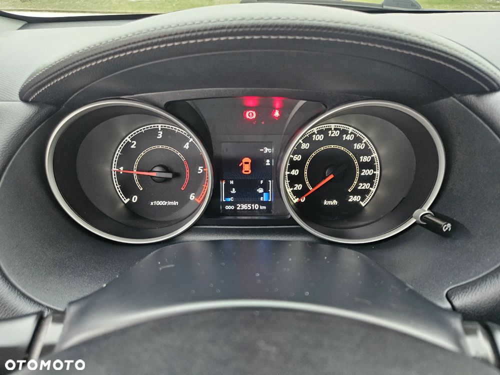 Mitsubishi Outlander - 18