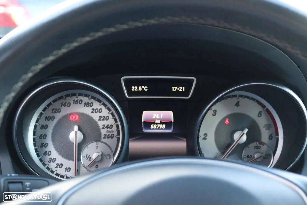 Mercedes-Benz GLA 180 d Urban - 11