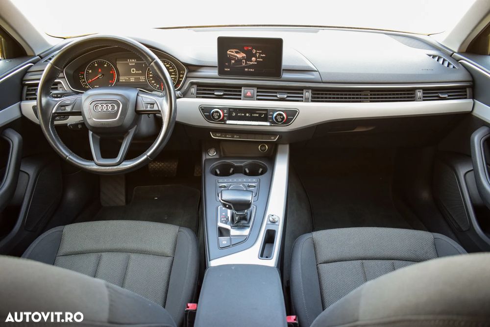 Audi A4 2.0 TDI ultra S tronic Design - 33