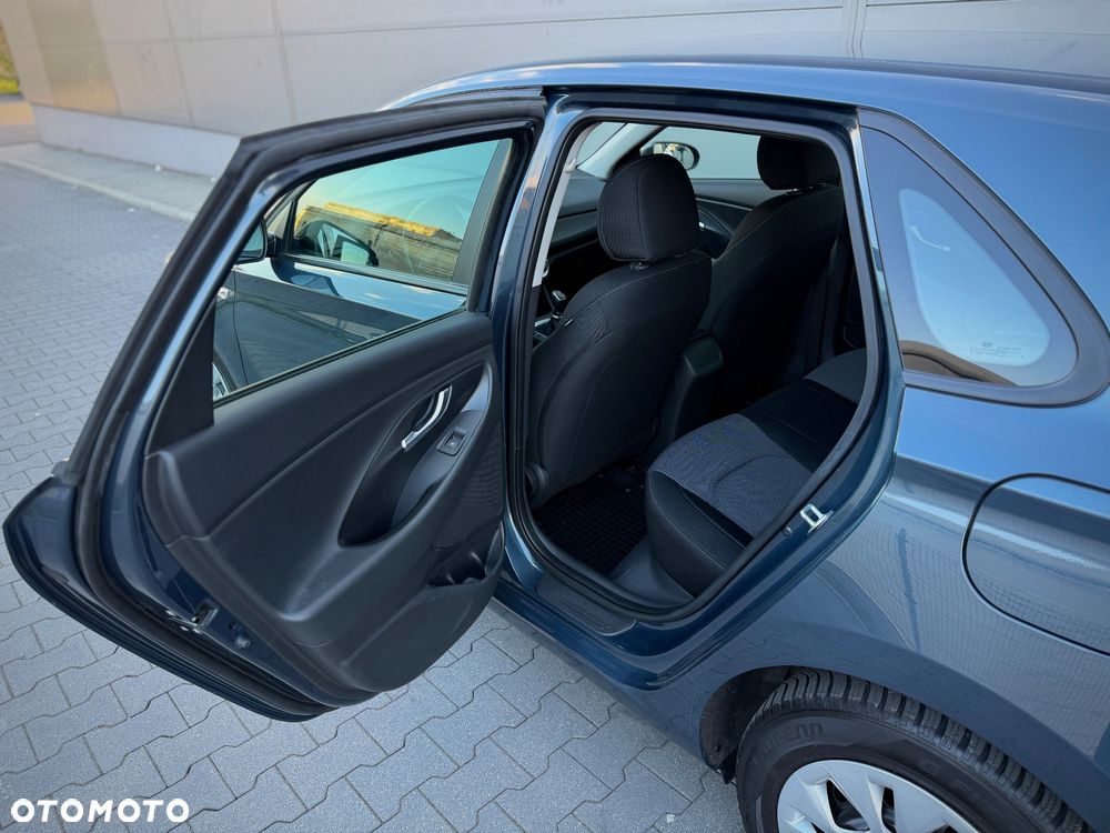 Hyundai i30 1.5 DPI Modern - 22