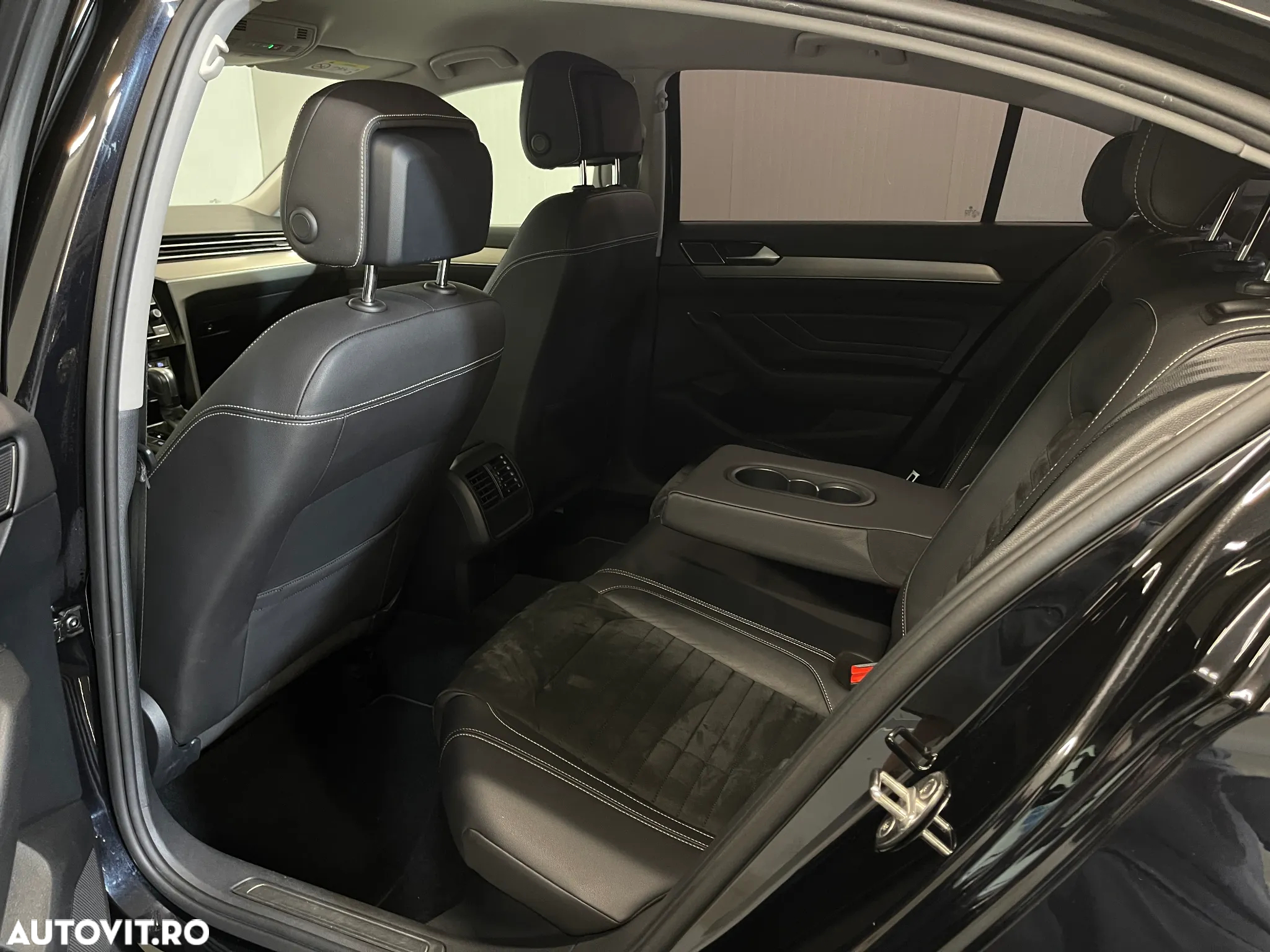 Volkswagen Passat 2.0 TDI DSG Highline - 10