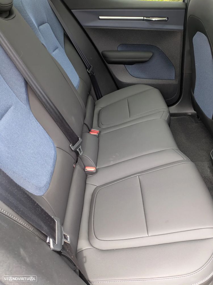 Volvo EX30 69 kWh Single Motor Extended Range Ultra - 15