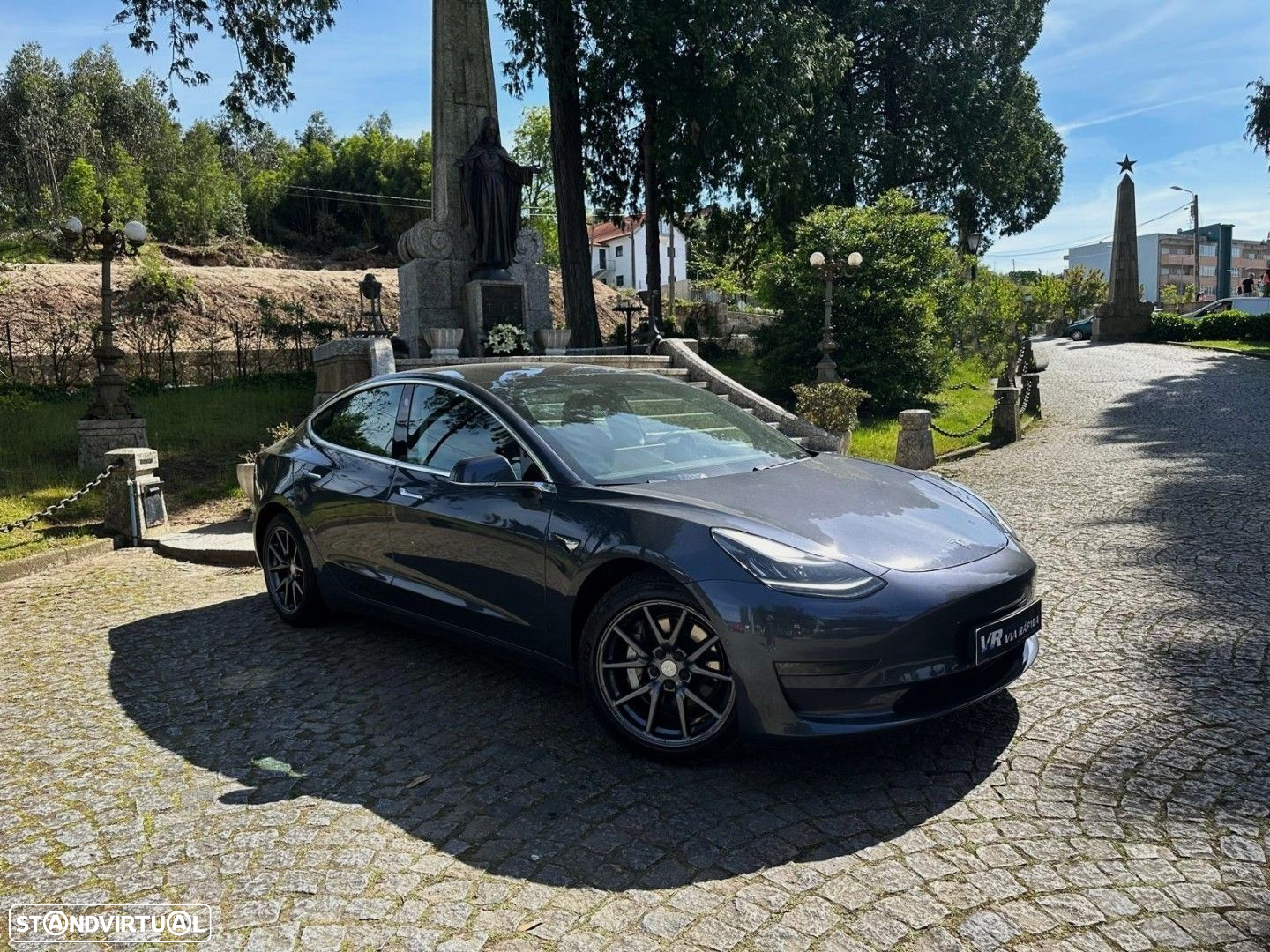 Tesla Model 3 Long-Range Dual Motor AWD - 4