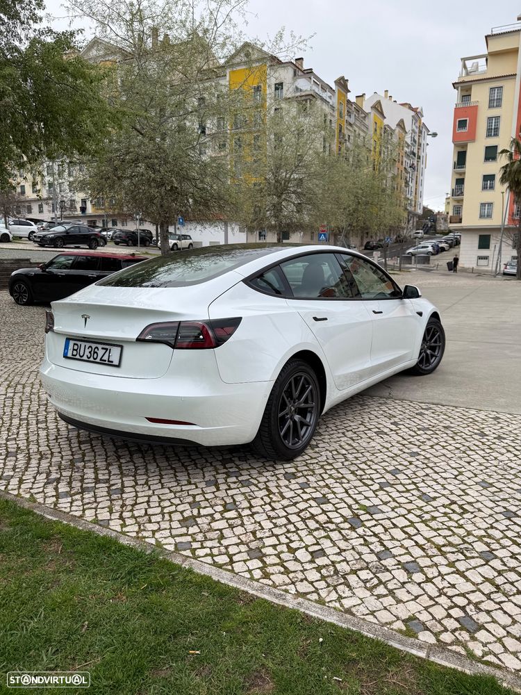 Tesla Model 3 Standard Range Plus RWD - 4
