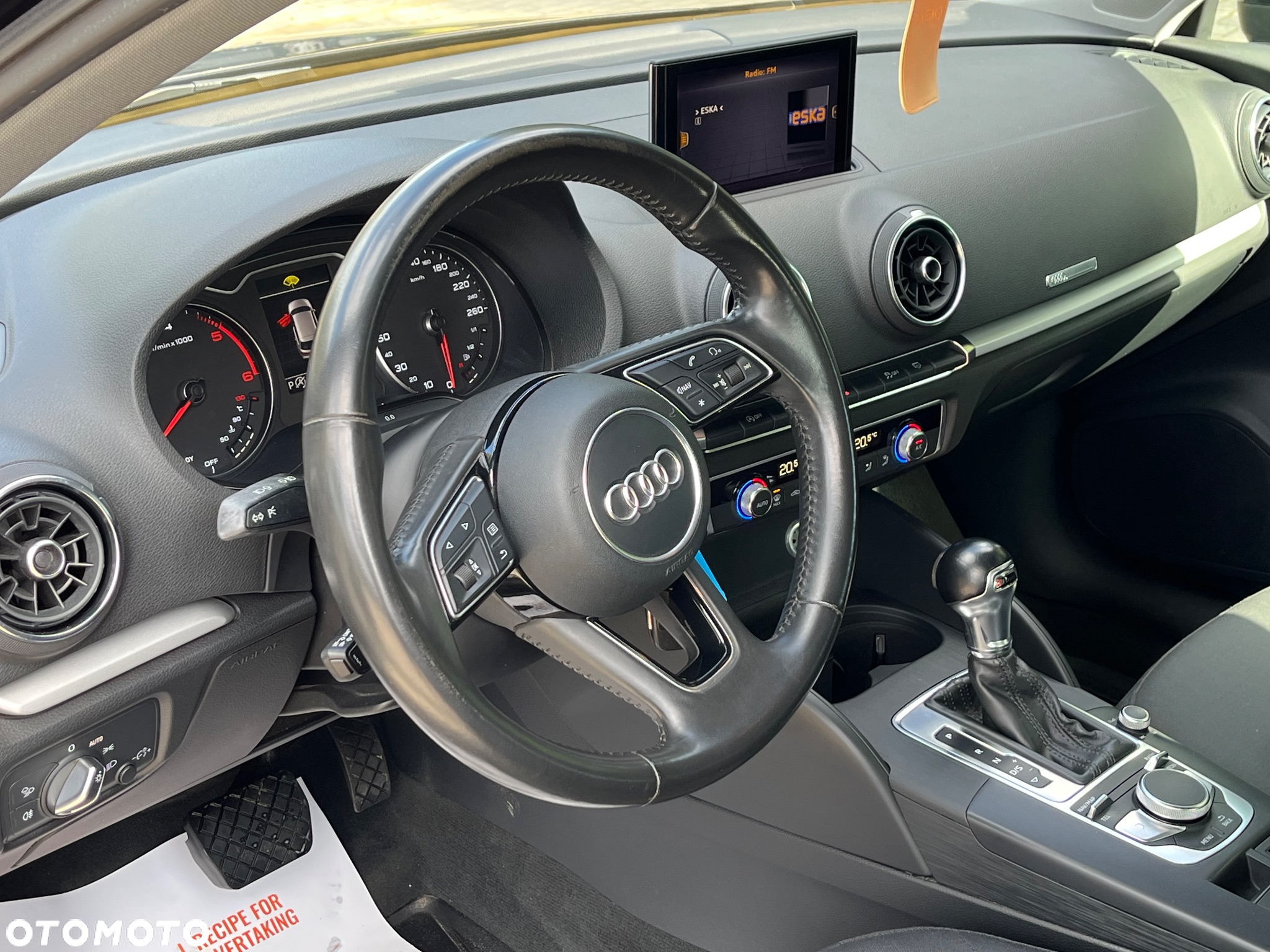 Audi A3 1.6 TDI S tronic design - 10