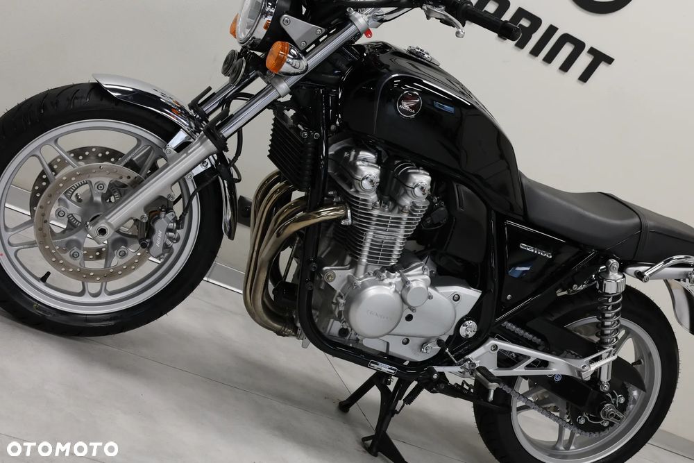 Honda CB - 15