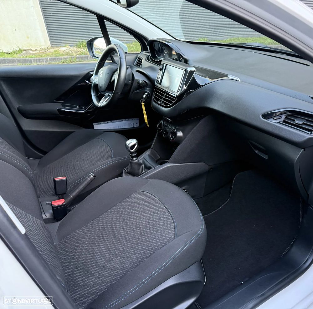 Peugeot 208 1.5 BlueHDi Signature - 31