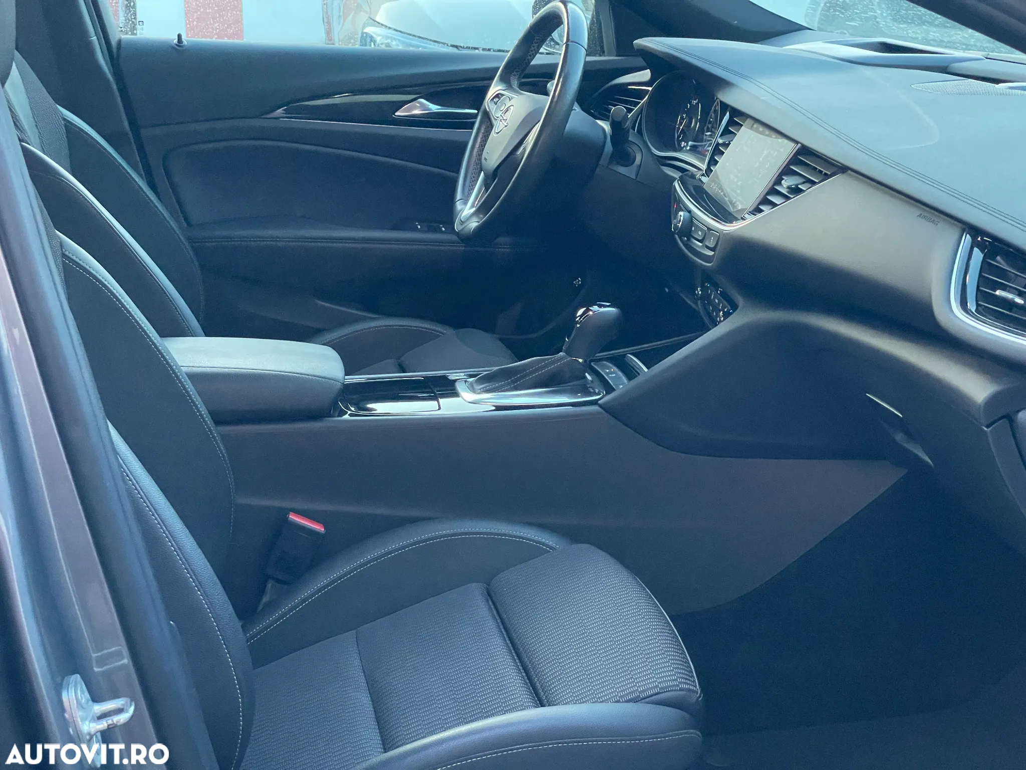 Opel Insignia - 22
