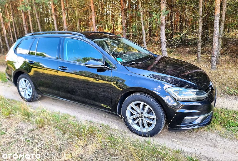 Volkswagen Golf - 6