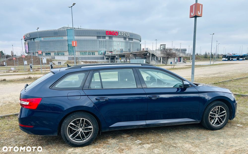 Skoda Superb 1.4 TSI ACTive - 3