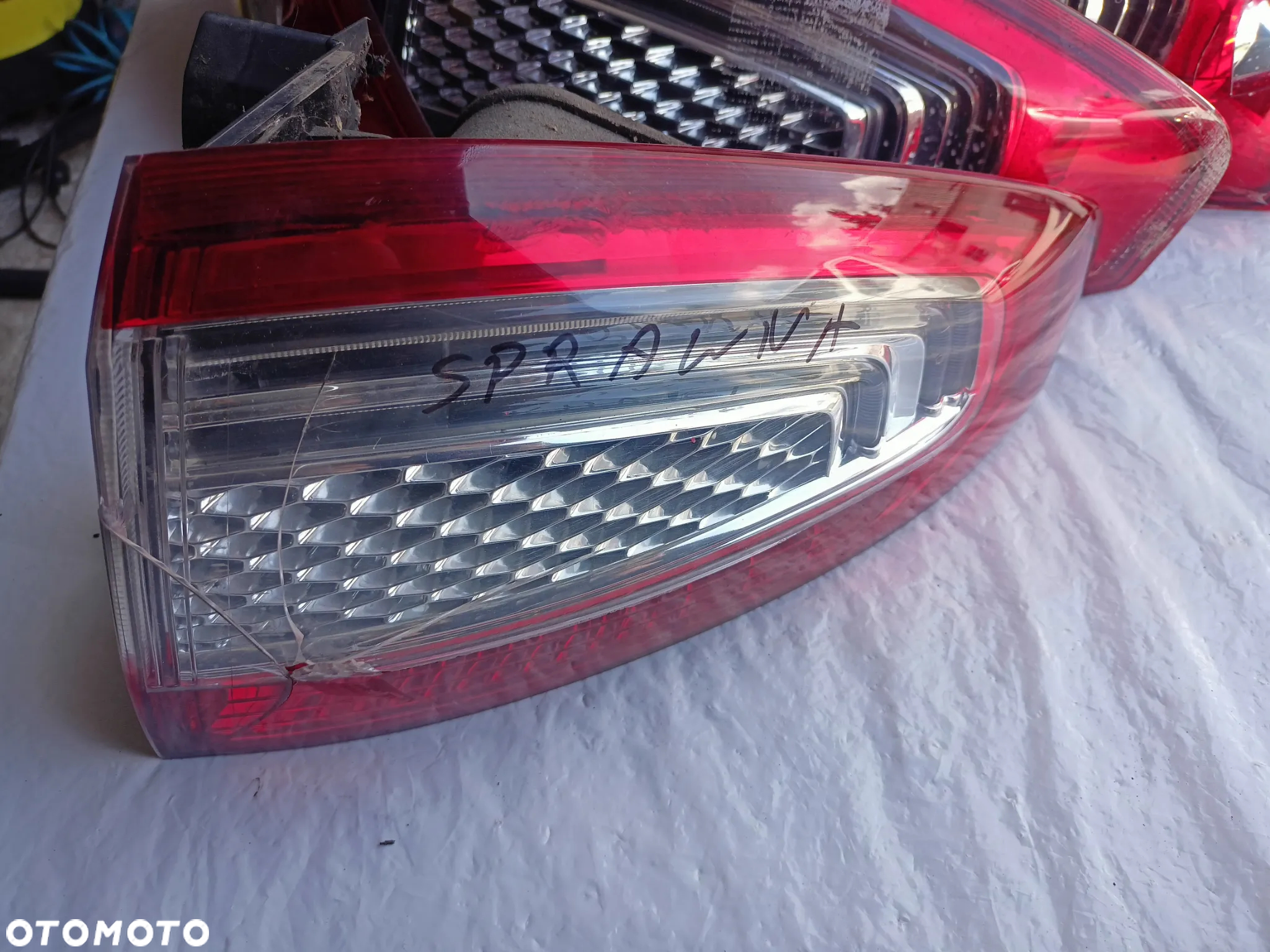 LAMPA TYŁ TYLNA PRAWA MONDEO MK4 LIFT HB - 2