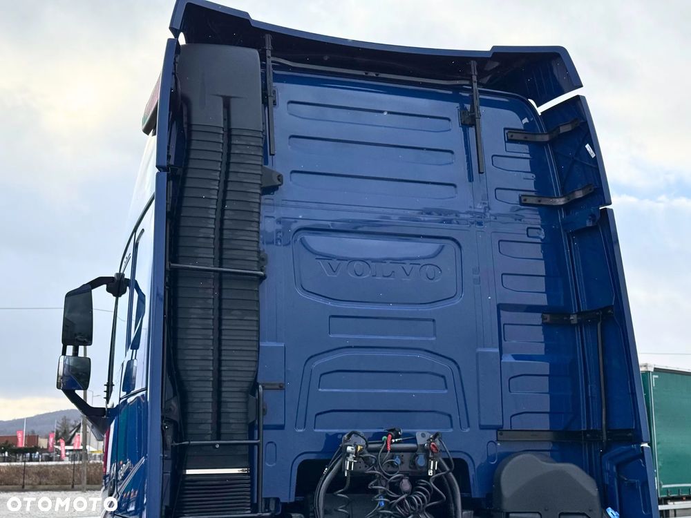 Volvo FH 460 / LOW DECK / XL GLOBETROTTER / SALON PL - 12