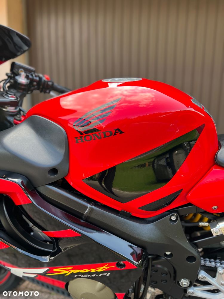 Honda CBR - 24