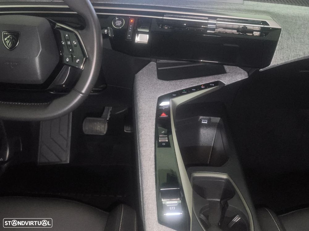 Peugeot 5008 Hybrid 145 e-DSC6 Allure - 20