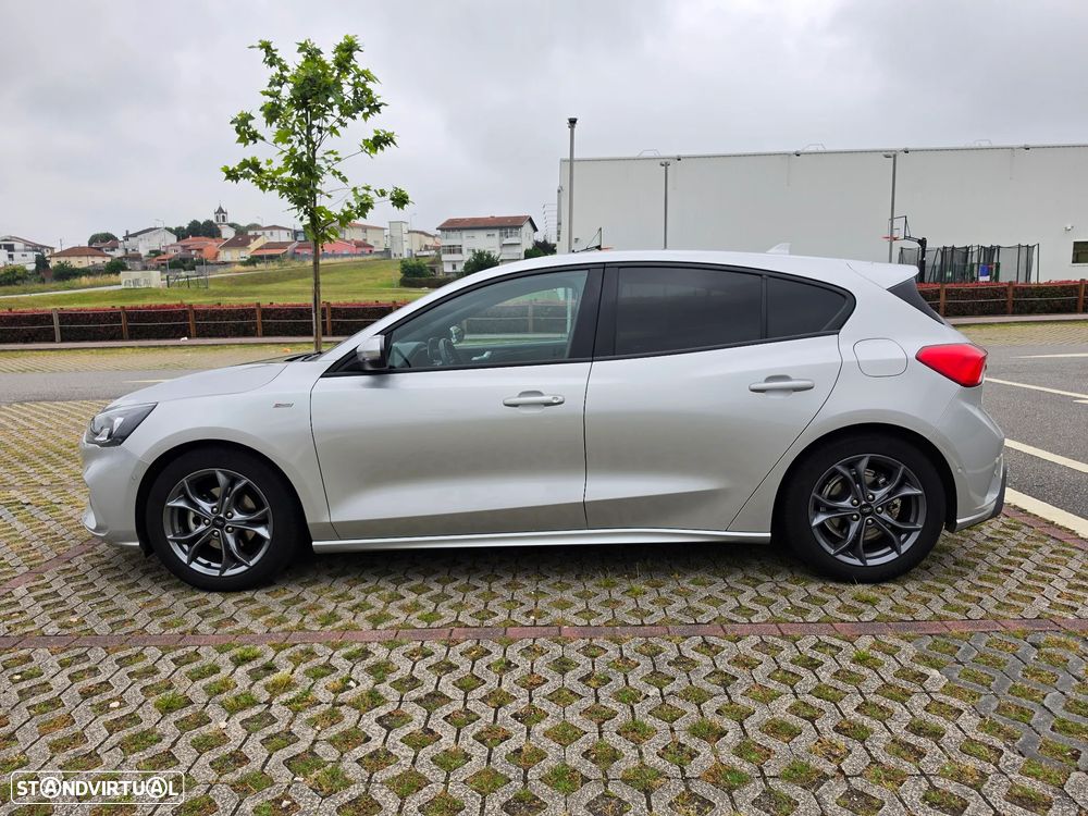 Ford Focus 1.0 EcoBoost MHEV ST-Line - 3