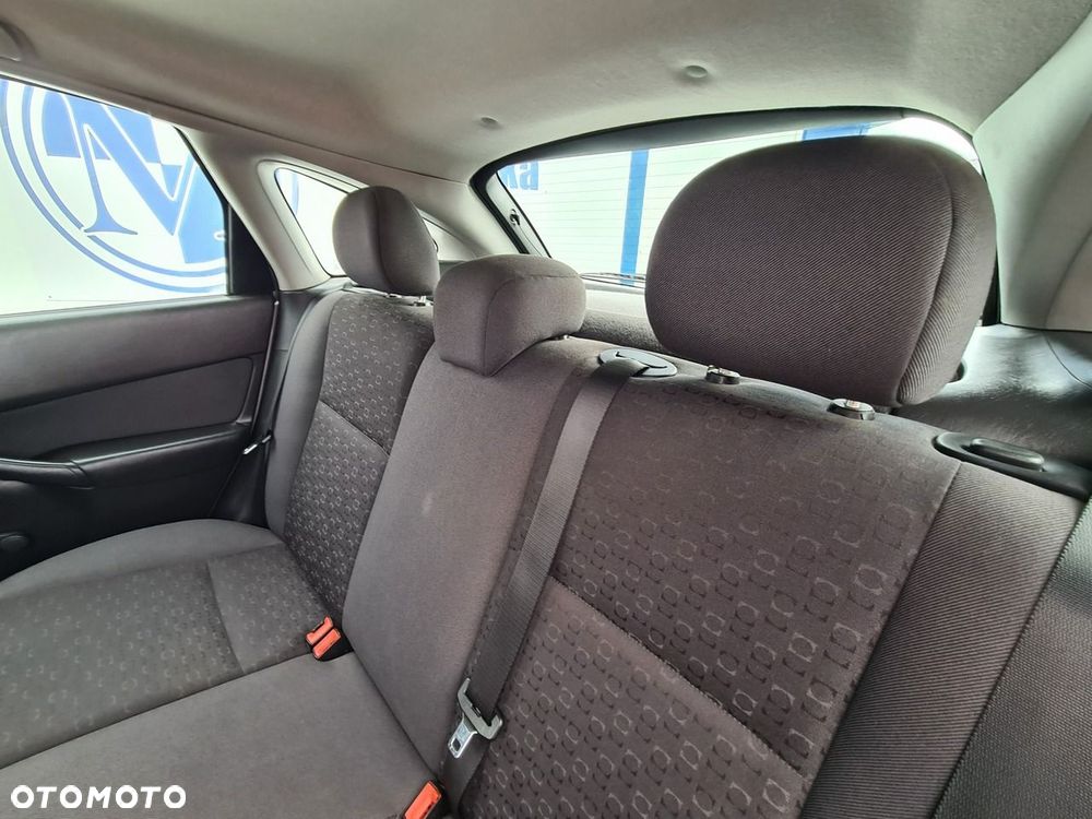 Ford Focus 1.6 16V Trend - 17