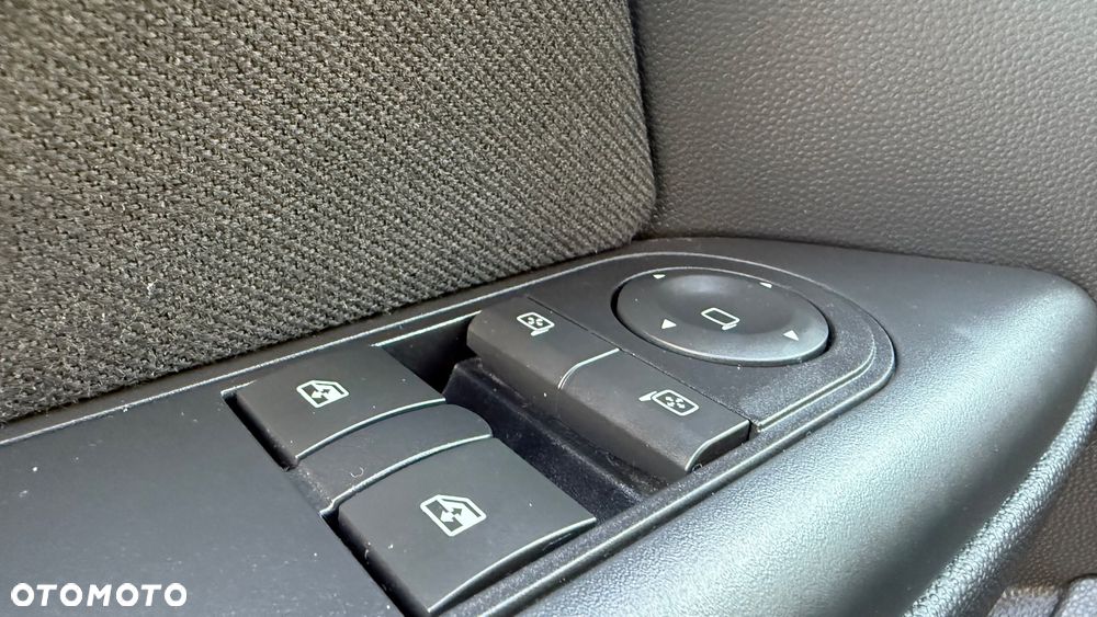 Opel Astra III 1.6 - 18