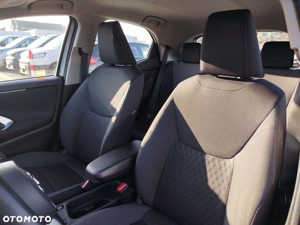 Toyota Yaris - 11