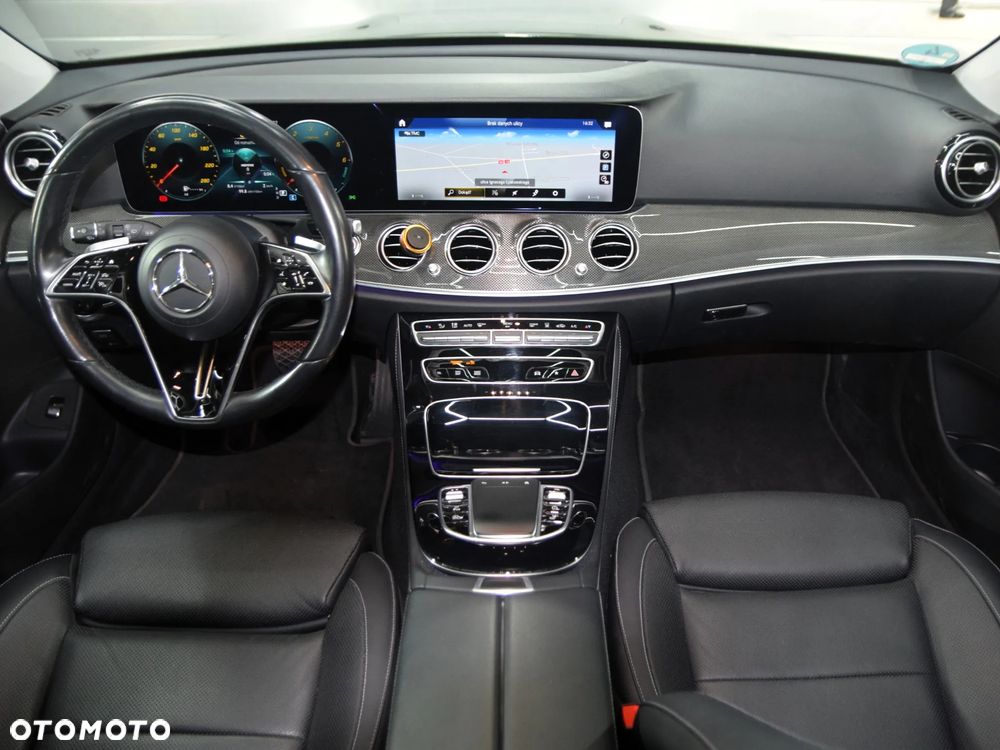 Mercedes-Benz Klasa E 300 de 4Matic 9G-TRONIC - 5