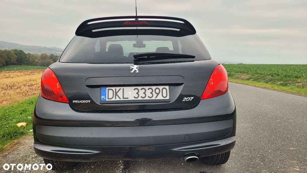 Peugeot 207 2009 photo 3