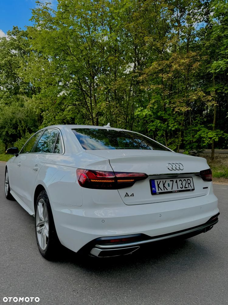 Audi A4 Limousine - 9