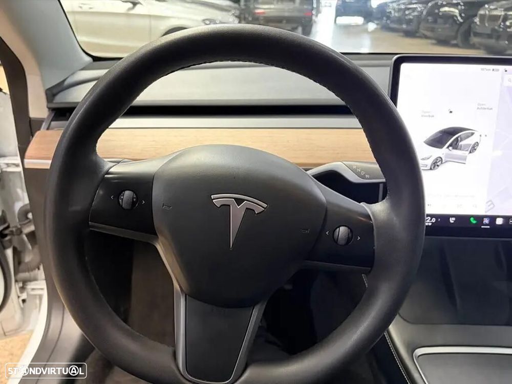 Tesla Model 3 Standard Range Plus RWD - 11