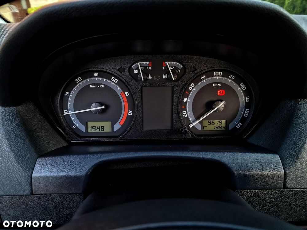 Skoda Fabia 1.2 12V Ambiente + - 17