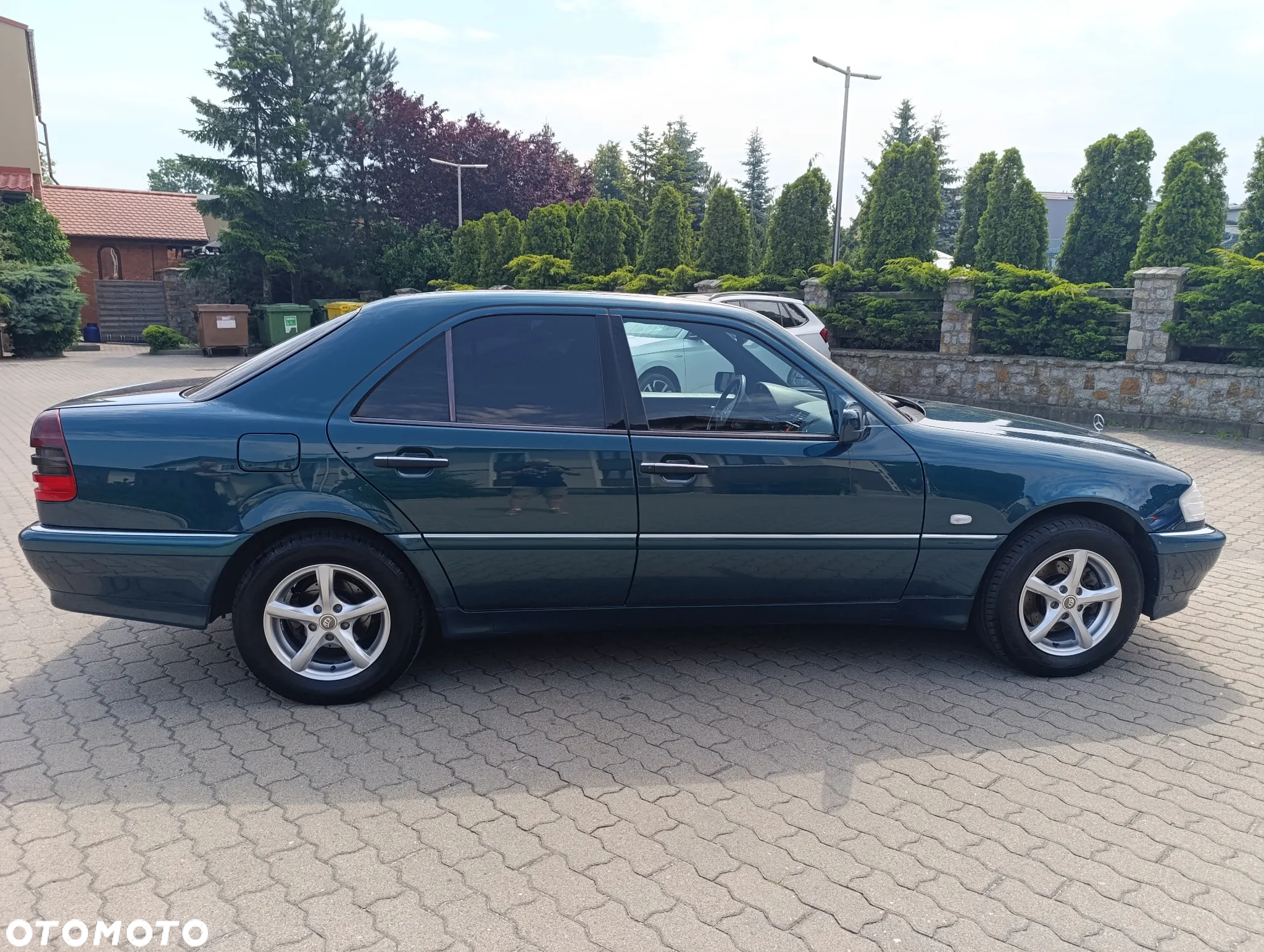 Mercedes-Benz Klasa C 180 Elegance - 8
