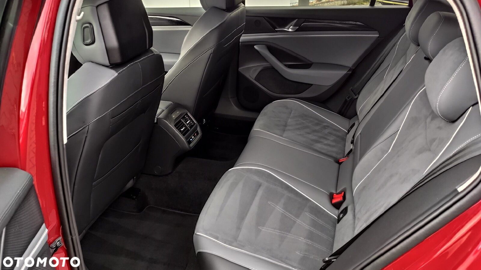 Volkswagen Passat 1.5 TSI eHybrid PHEV Business DSG - 10